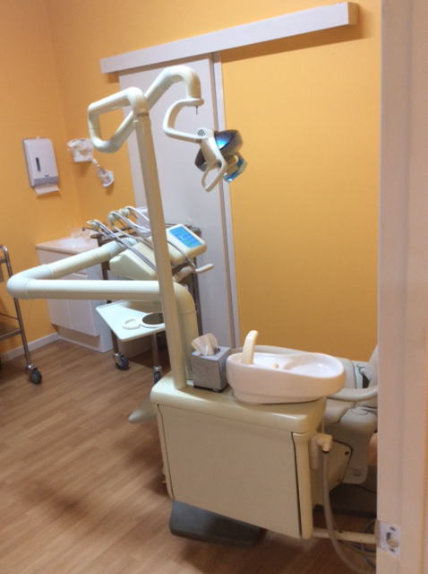 Broadbeach Denture Clinic - Dentists Hobart 1