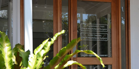 Cairns Oral Surgery - Dentists Hobart 1