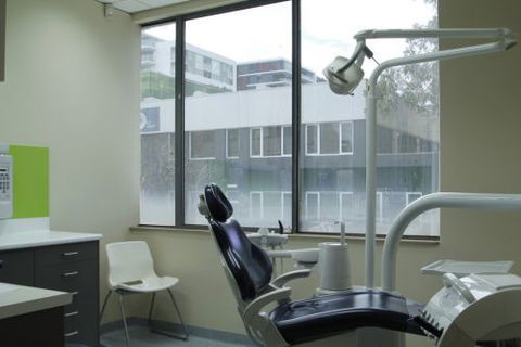Top Health Dental - Dentists Hobart 1